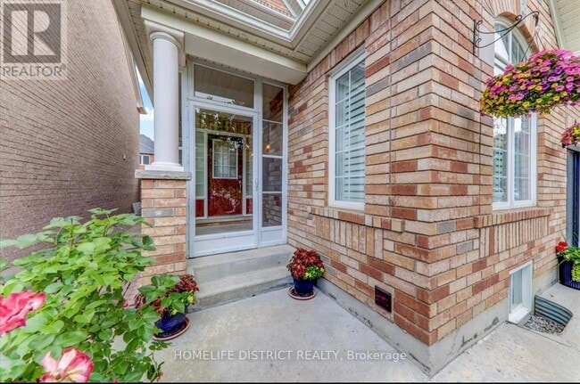 Building Photo - 51 Seascape Crescent