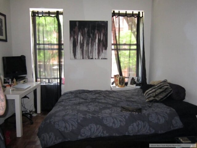 Primary Photo - 201 E 20th St