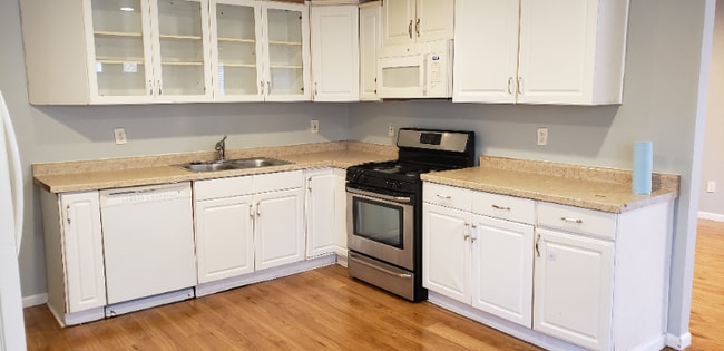 Building Photo - 86 Earlmoor Blvd