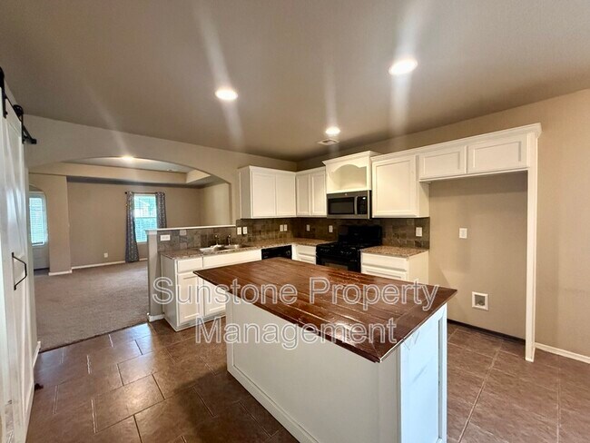 Foto del edificio - 4012 W 104th Pl S
