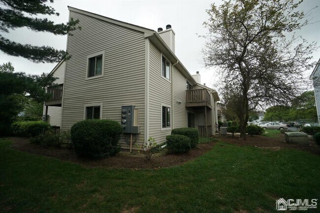 Building Photo - 2101 Aspen Dr