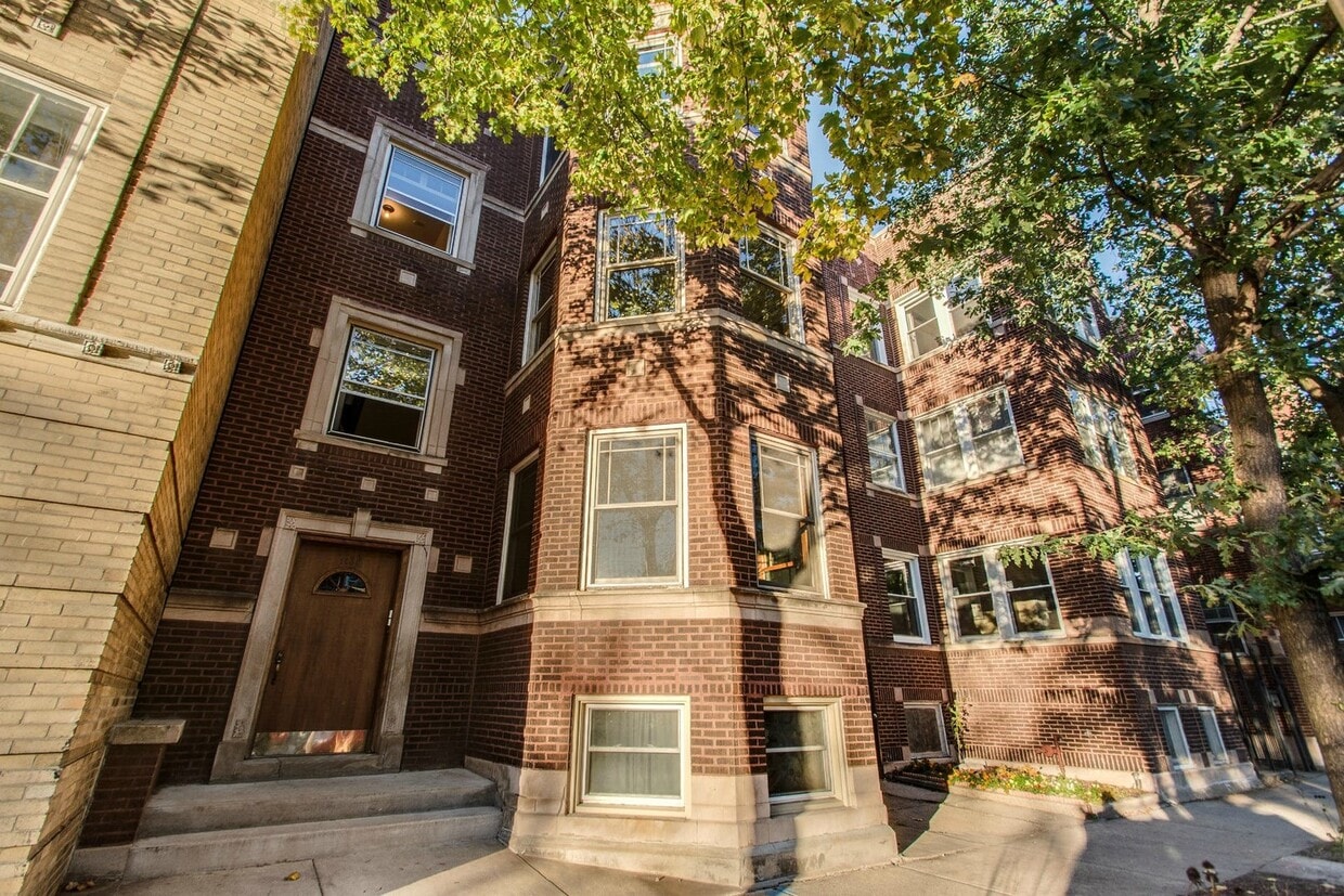 Primary Photo - 1434 W Thorndale Ave