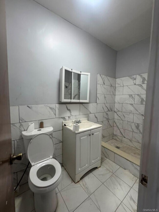Building Photo - 82-31 Woodhaven Blvd