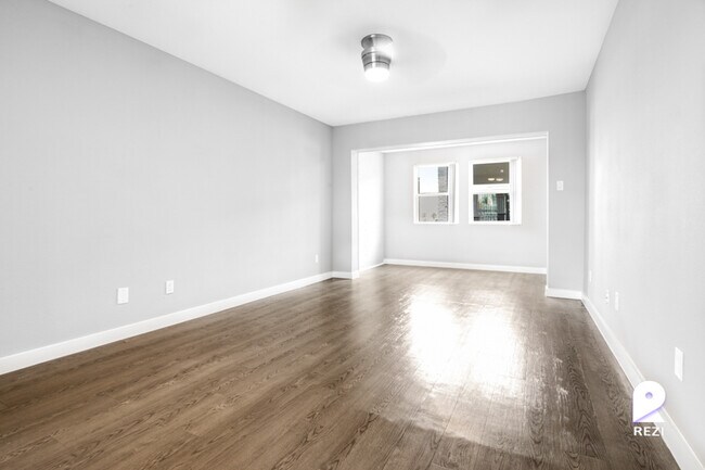 Foto del edificio - 6707 Berkman Dr
