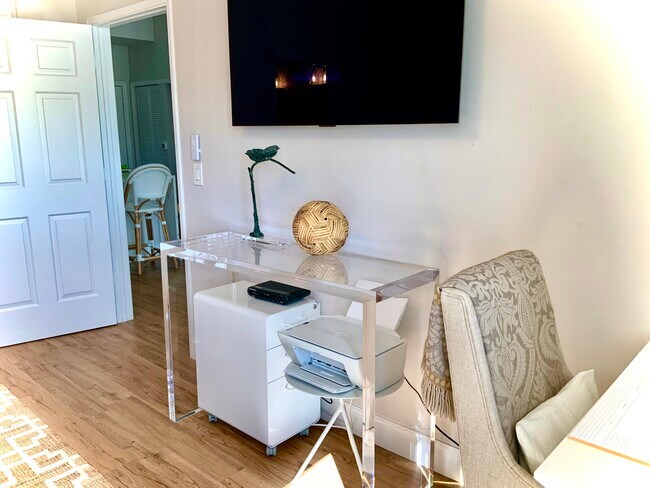 Foto del edificio - 804 E Windward Way