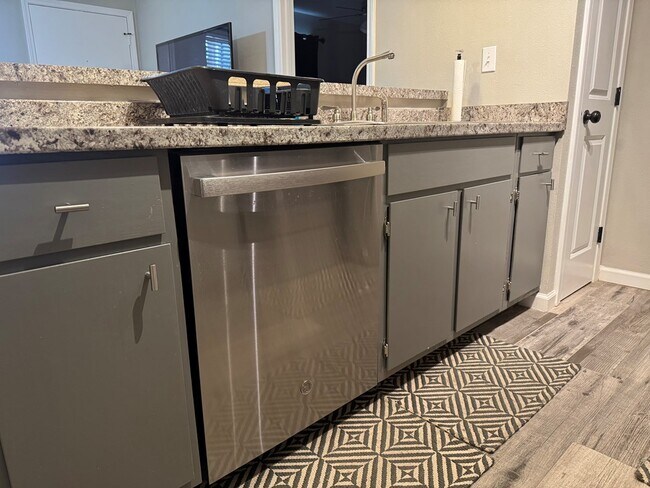 Foto del edificio - 6701 Eastridge Rd