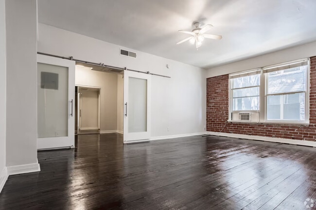 Interior Photo - 6500 Yucca Street