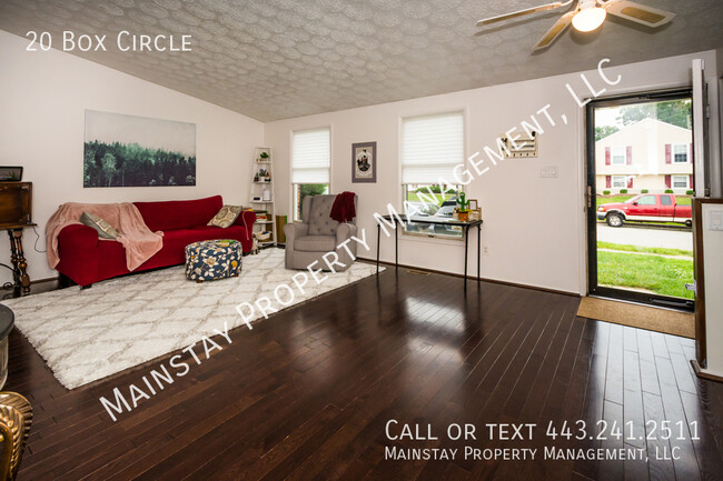 Building Photo - 3 Bedroom Split Level Home in Quiet Neighb...