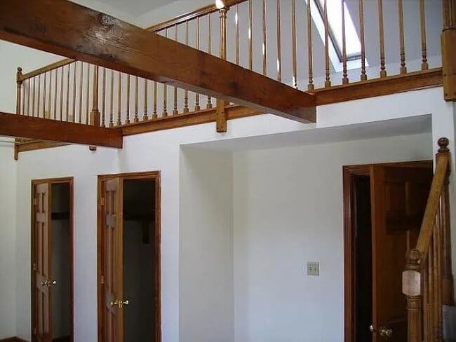 Building Photo - 32 Briarwood Rd