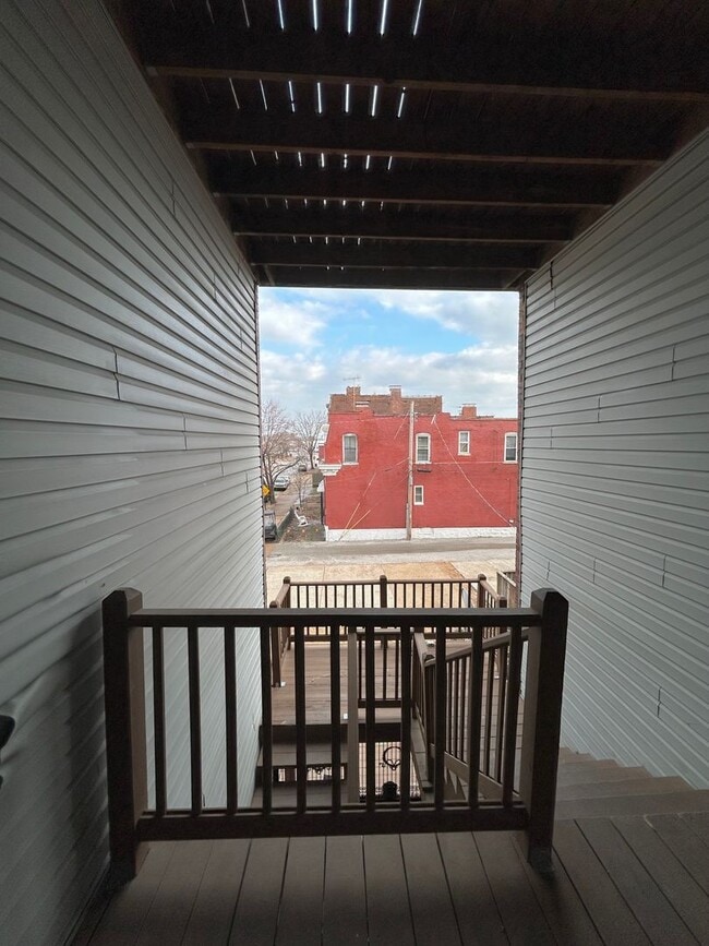 Building Photo - 2300 S 9th St