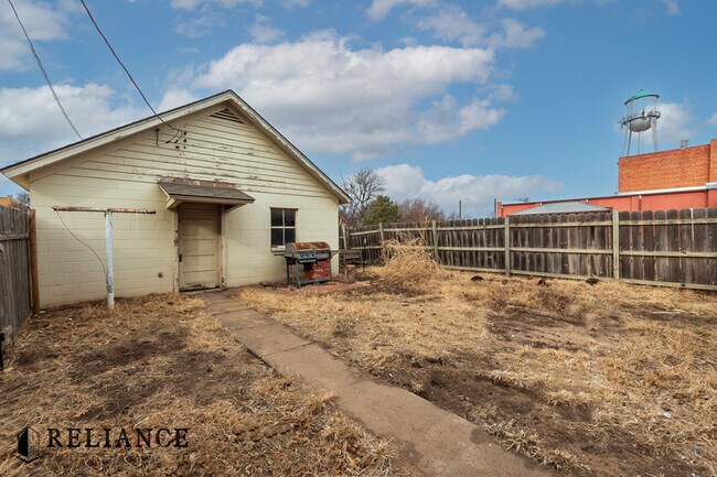 Foto del edificio - 113 S Ohio St