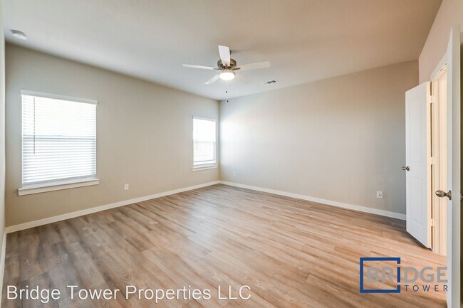 Foto del edificio - 3 br, 2.5 bath House - 4067 Dayton Drive