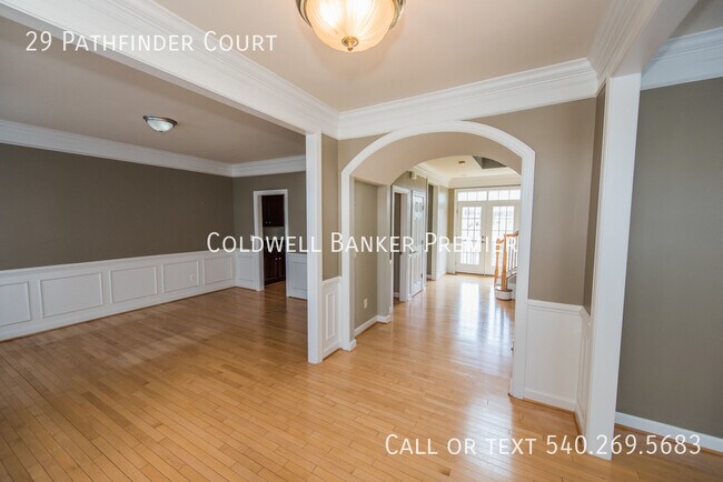 Foto del edificio - 29 Pathfinder Ct