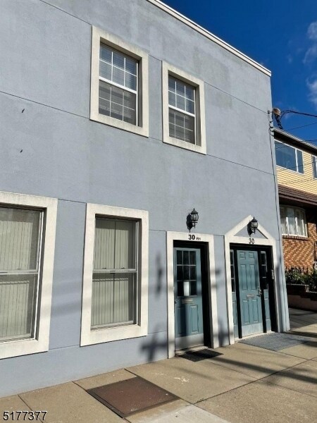 Building Photo - 30 W Price St