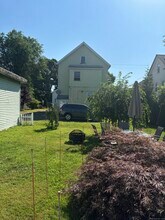 Building Photo - 88 Oak St