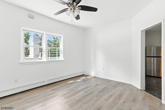Building Photo - 195 Sylvan Ave