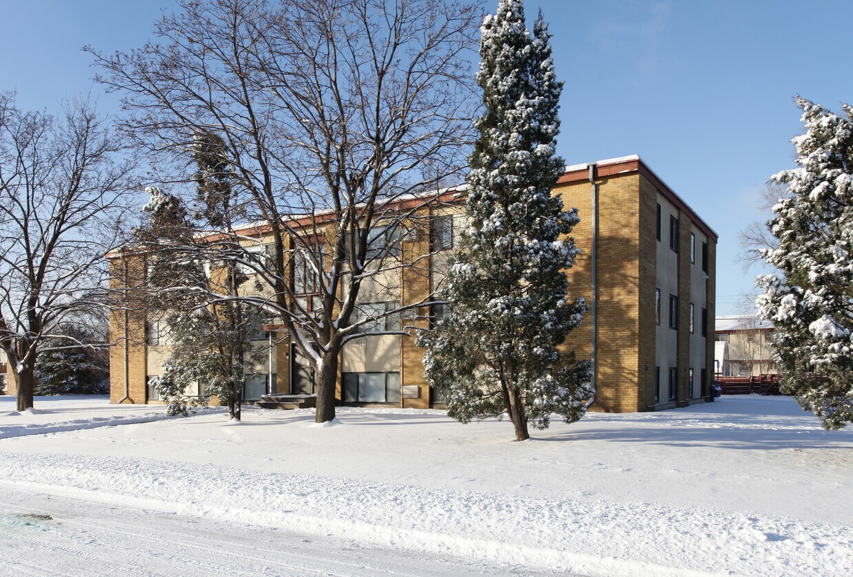 Foto del edificio - 8810 Blaisdell Ave S