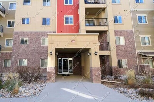 Building Photo - 1144 Rockhurst Dr