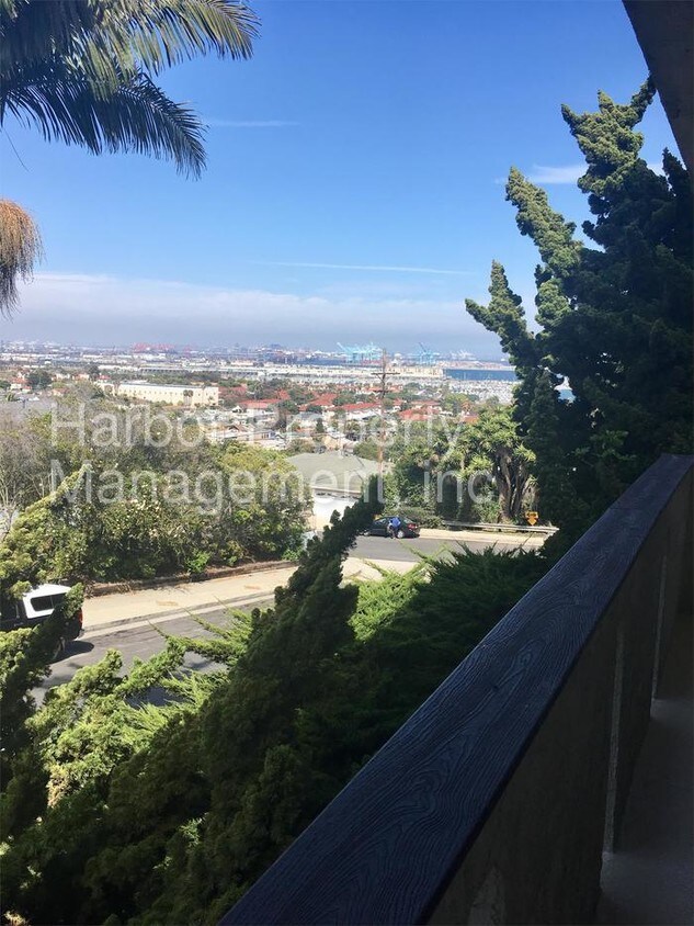 Foto principal - 717 W 33rd St