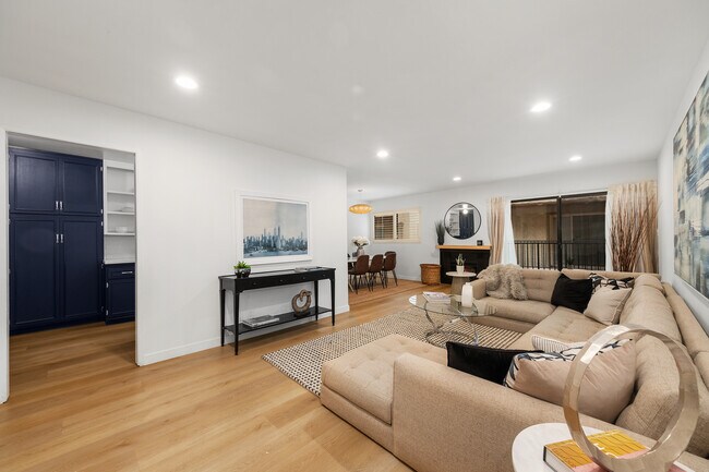 Foto del edificio - 2929 Waverly Dr