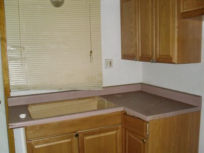 Kitchen - 14118 S Atlantic Ave