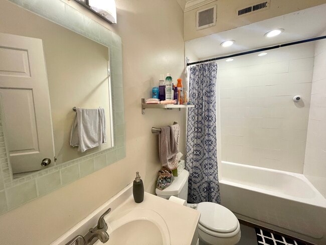 Foto del edificio - 45 Hemenway St