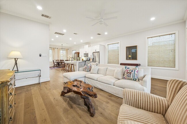 Building Photo - 1005 Bunton St