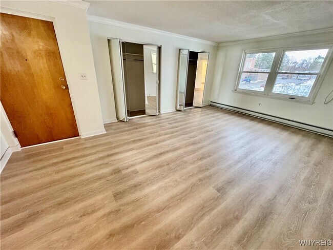 Foto del edificio - 6321 W Quaker St
