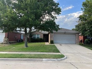 Building Photo - 1547 Thornhill Ln