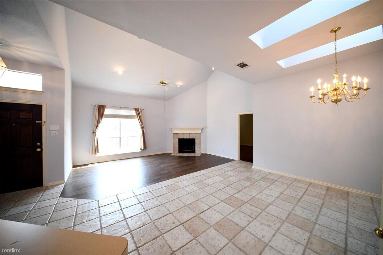Primary Photo - 2 br, 2 bath House - 8791 Halstead Ct