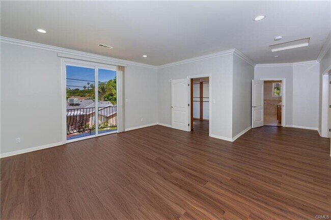 Foto del edificio - 5217 Etiwanda Ave