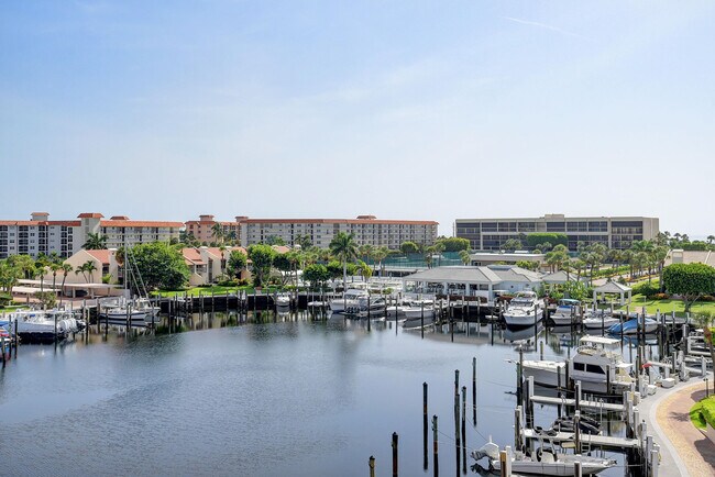 Foto del edificio - 2687 N Ocean Blvd