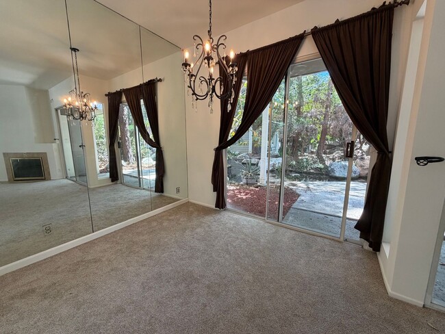 Building Photo - COSTA MESA 2 BEDROOM, 2 BATHROOM CONDO $3,475 (BRISTOL & BAKER)