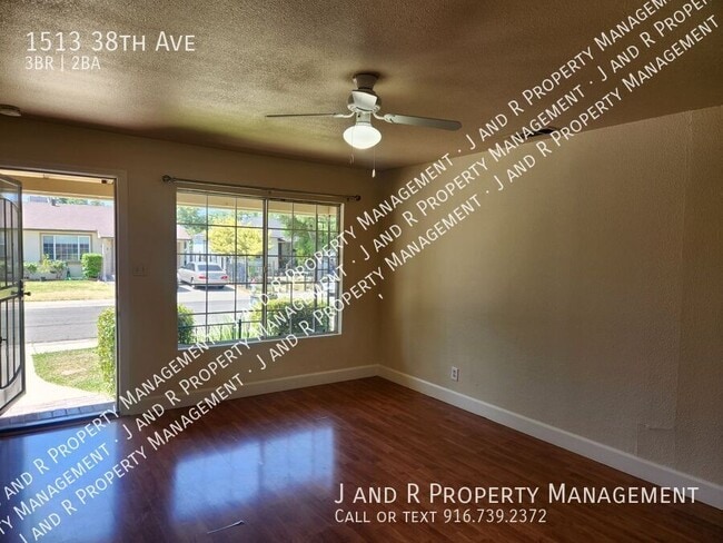 Building Photo - 1513 38th Ave