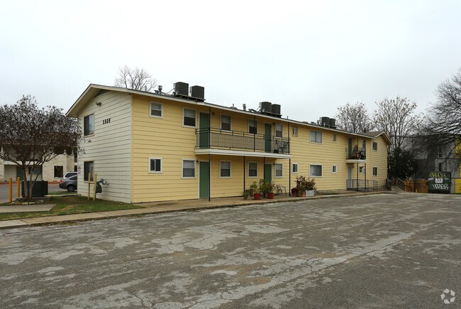 Foto del edificio - Cornerstone Apartments