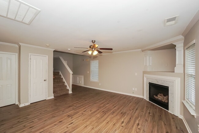 Building Photo - 523 Mountain Quail Dr