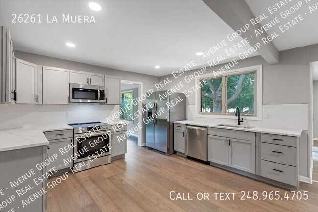 Building Photo - 26261 La Muera St
