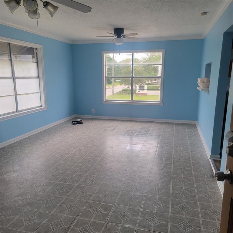 1414 East Ave Unit 1, Katy, TX 77493 Room for Rent in Katy, TX