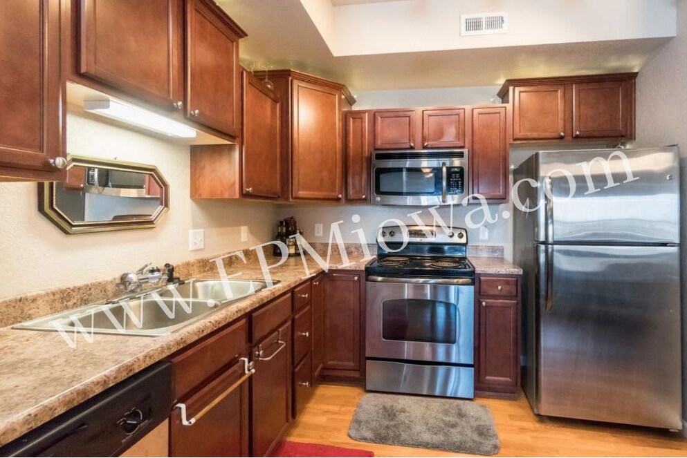 Foto principal - 824 Sycamore St