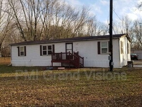 Building Photo - 3519 Welles St