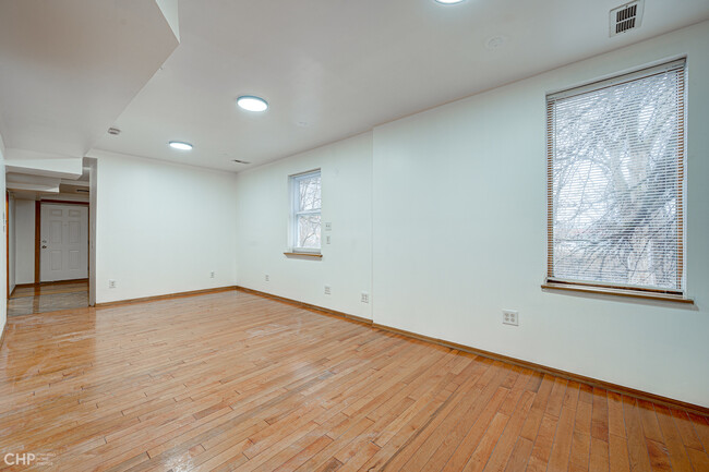 Building Photo - 1333 S Talman Ave