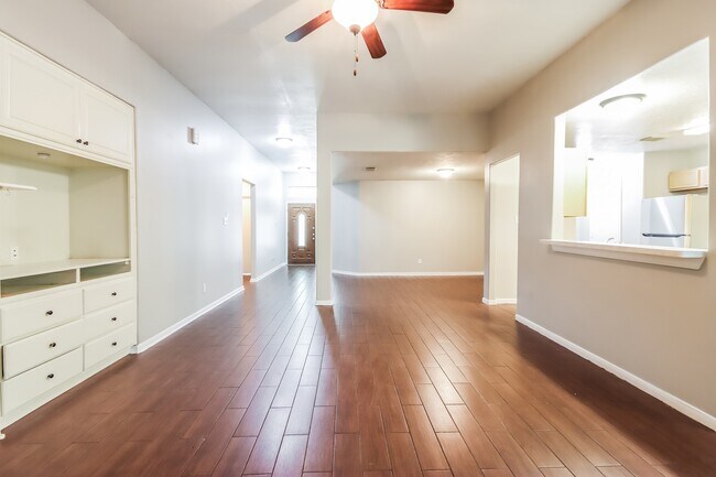 Foto del edificio - 26967 Crown Haven Ct