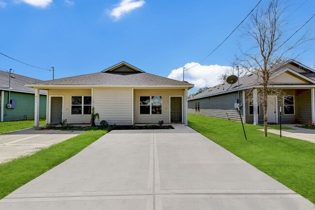 Foto del edificio - Charming 3 Bed, 2 Bath Home in Science Hill Subdivision*New Construction*