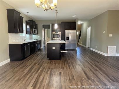 Foto del edificio - 2764 Rivercliff Rd