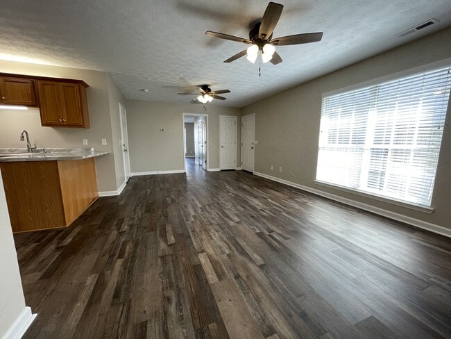 Building Photo - 2059 Adelsheim Cir SW