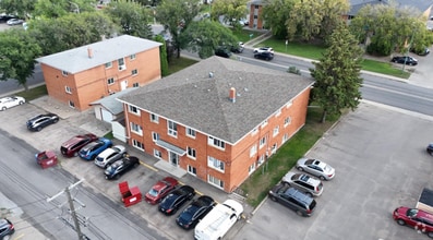Building Photo - 2816 Parliament Ave