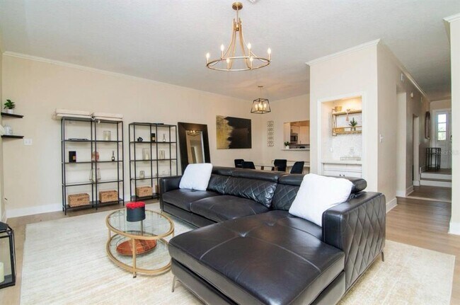Foto del edificio - 3023 W Bay Villa Ave