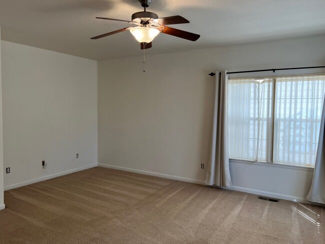 Building Photo - 1675 Monterey Rd