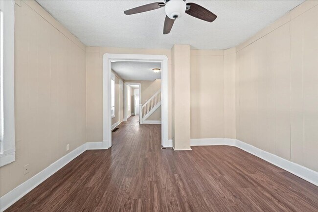 Foto del edificio - 119-119 N Grant Ave