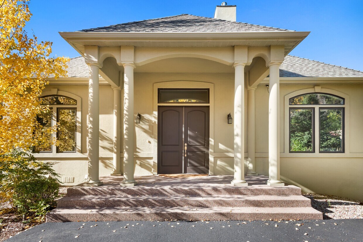 587 Hillcrest Dr, Basalt, CO 81621 House Rental in Basalt, CO